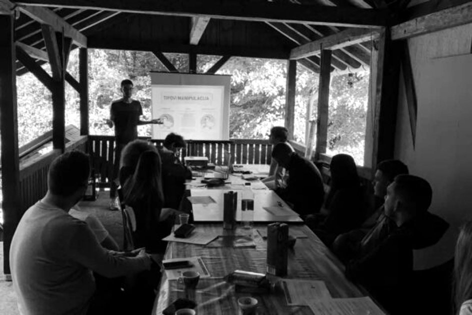 Res Publica, Summer Democracy School by Citizens' Association Erudita